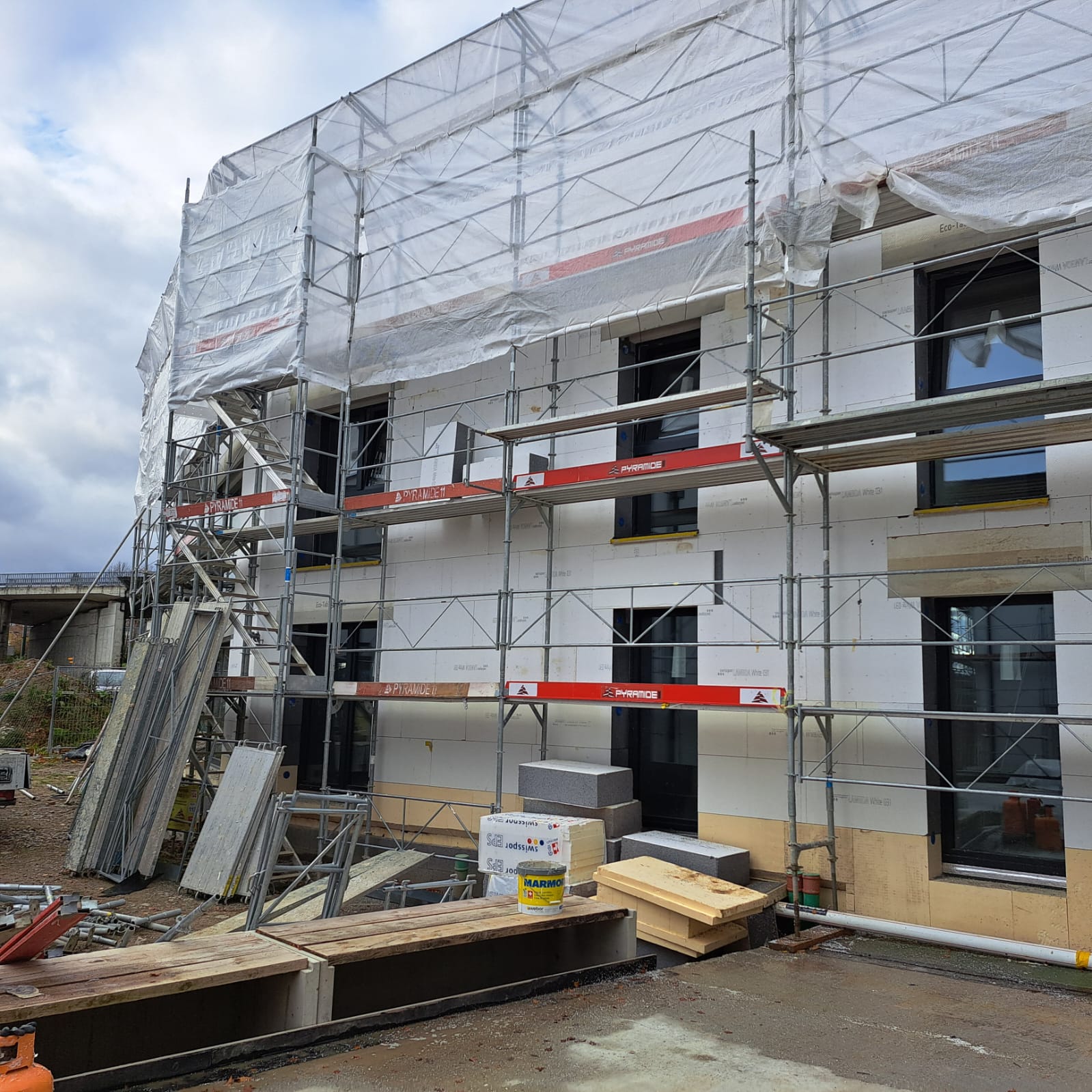 WhatsApp Image 2024-09-24 at 15.37.59 (10)